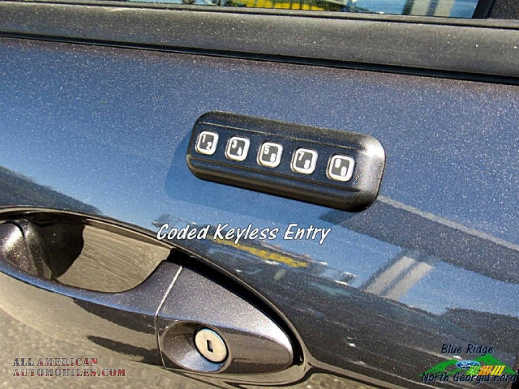 2018 Fiesta SE Sedan - Magnetic / Charcoal Black photo #20