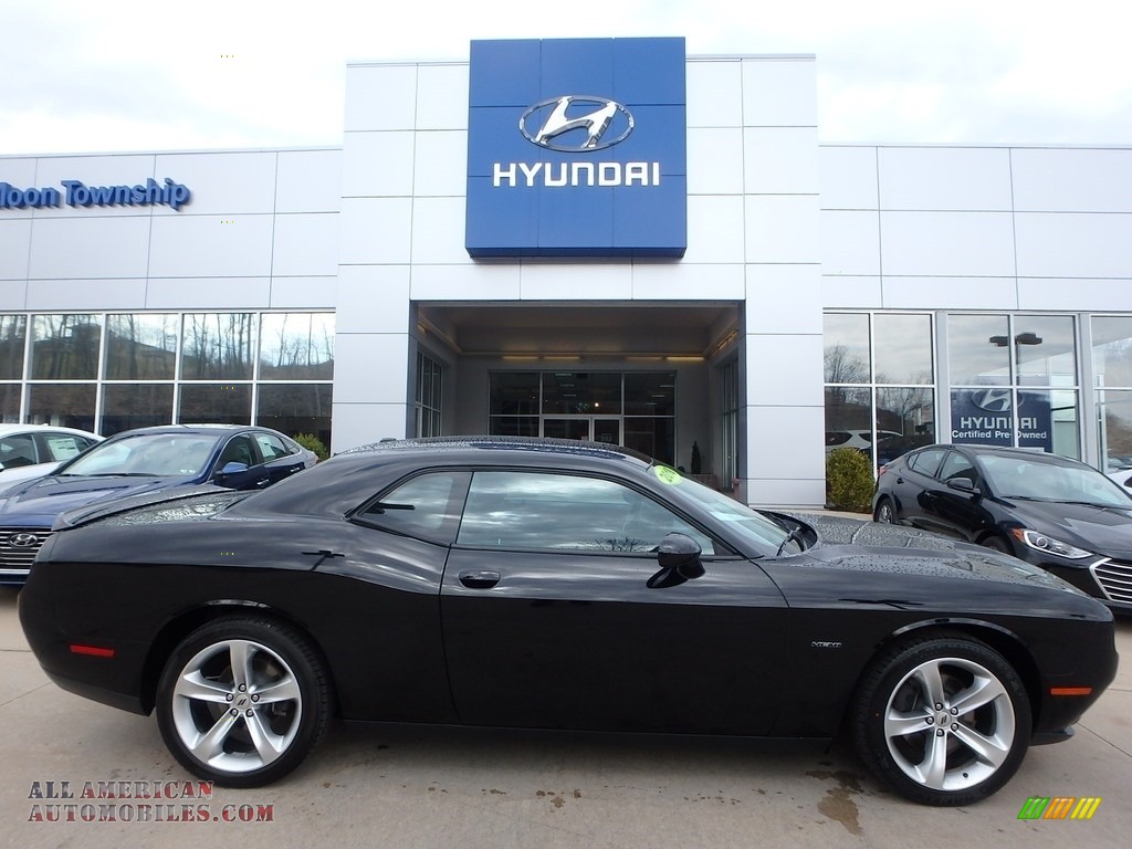 2018 Challenger R/T - Pitch Black / Black photo #1