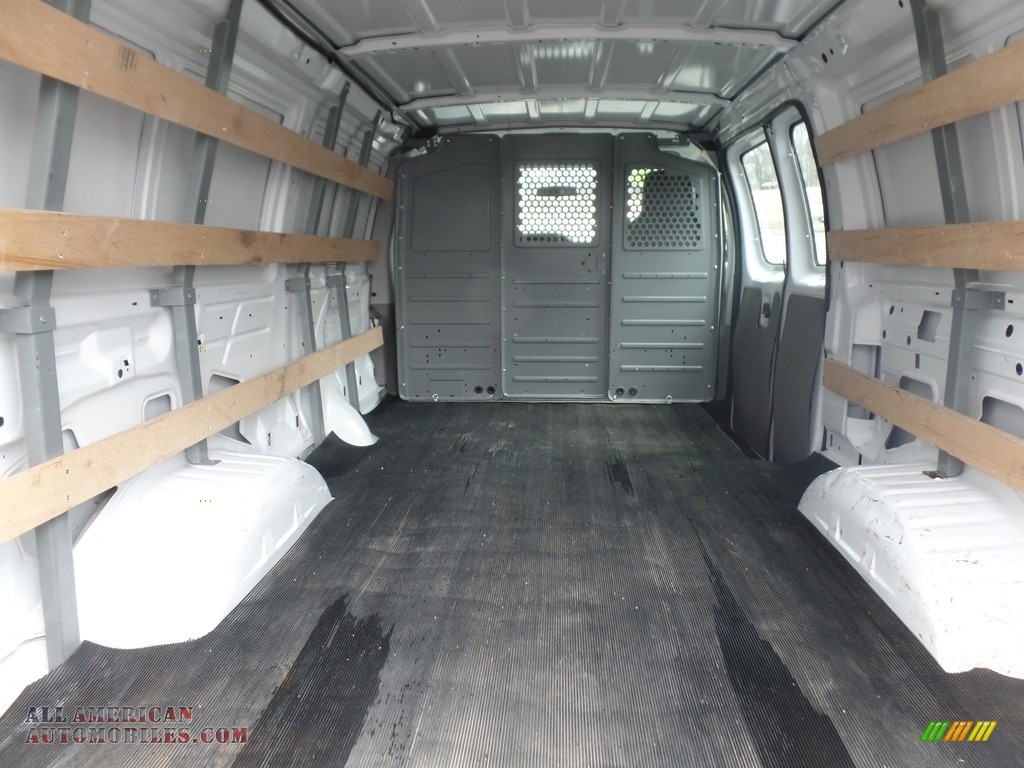 2014 E-Series Van E250 Cargo Van - Oxford White / Medium Flint photo #18