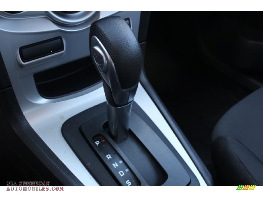 2016 Fiesta SE Hatchback - Shadow Black / Charcoal Black photo #16