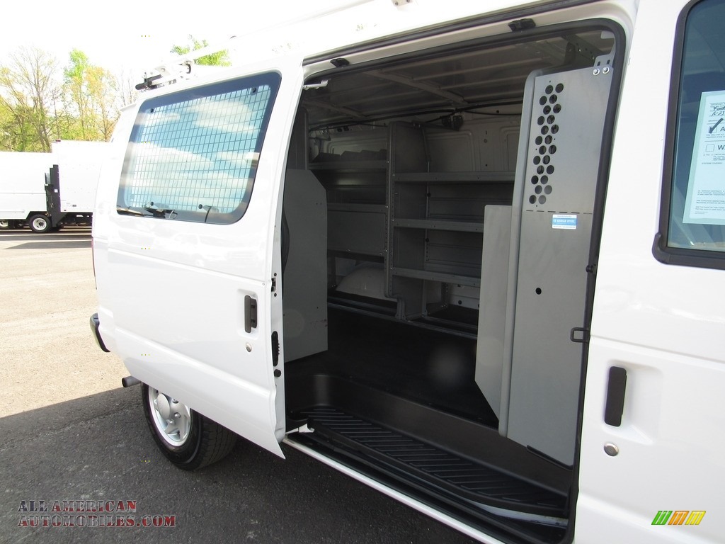 2014 E-Series Van E150 Cargo Van - Oxford White / Medium Flint photo #16