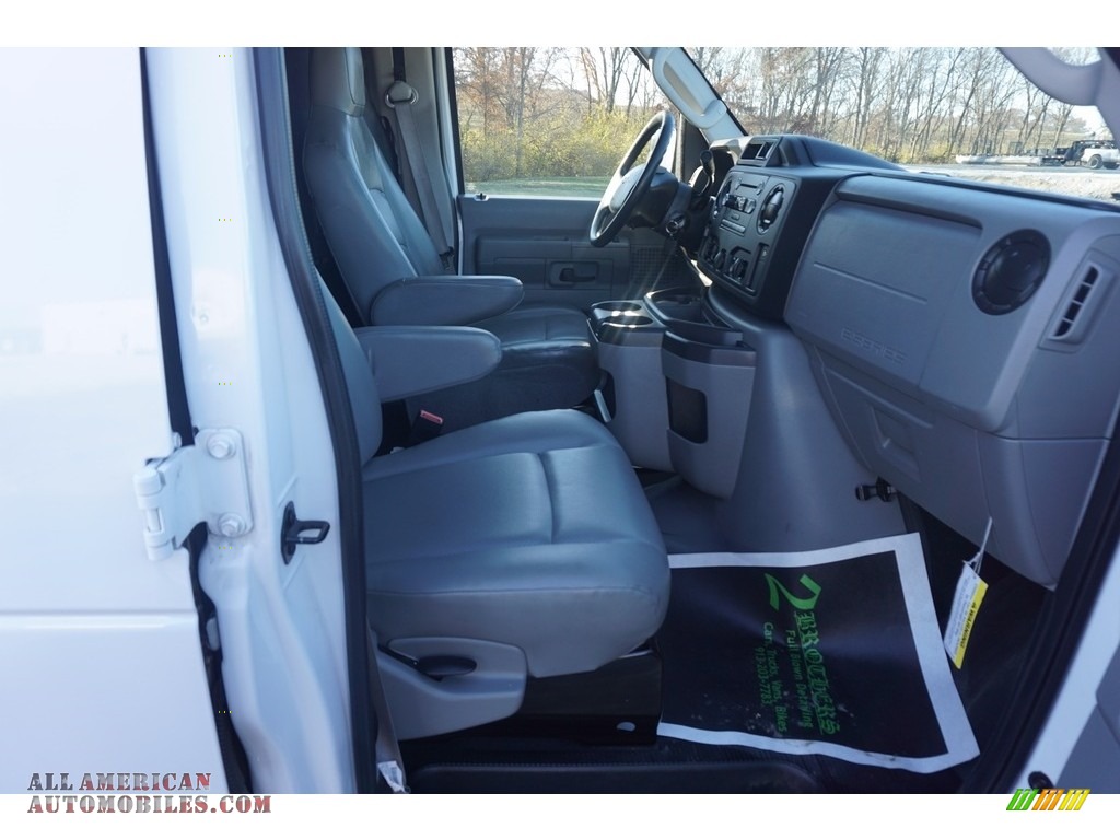 2014 E-Series Van E250 Cargo Van - Oxford White / Medium Flint photo #31