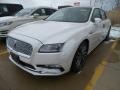 Lincoln Continental Select AWD White Platinum photo #1