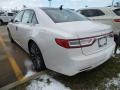 Lincoln Continental Select AWD White Platinum photo #3