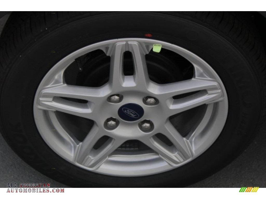 2018 Fiesta SE Hatchback - Magnetic / Charcoal Black photo #9
