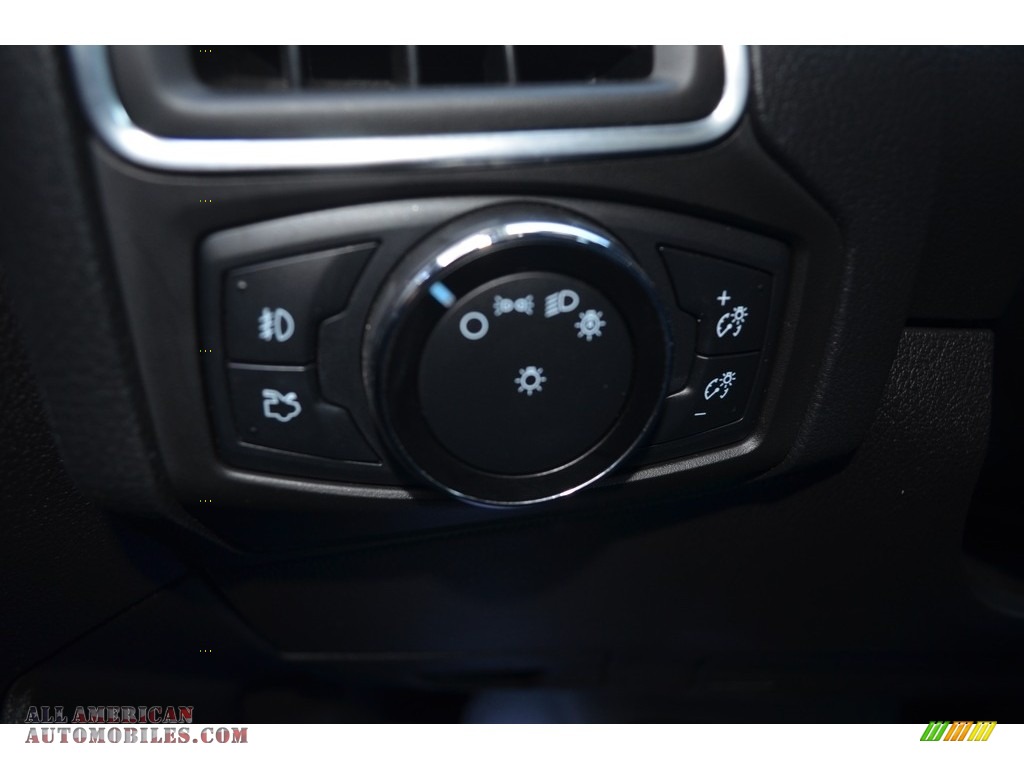 2014 Focus Titanium Sedan - Ingot Silver / Charcoal Black photo #25