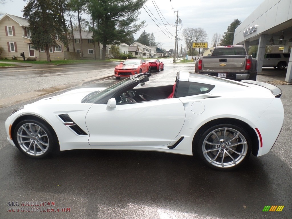 Arctic White / Adrenaline Red Chevrolet Corvette Grand Sport Coupe