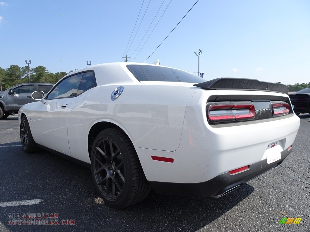 2018 Challenger R/T Scat Pack - White Knuckle / Black photo #13