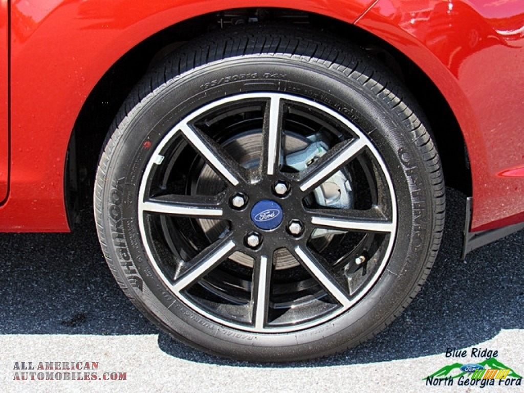 2018 Fiesta SE Hatchback - Hot Pepper Red / Charcoal Black photo #9