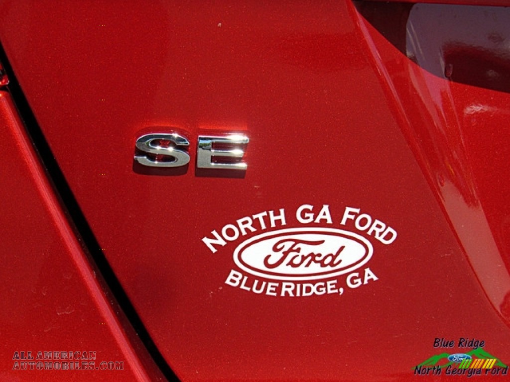 2018 Fiesta SE Hatchback - Hot Pepper Red / Charcoal Black photo #32