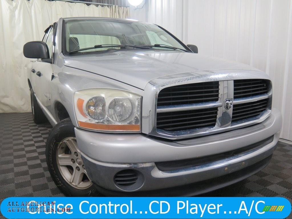 Bright Silver Metallic / Medium Slate Gray Dodge Ram 1500 SLT Quad Cab