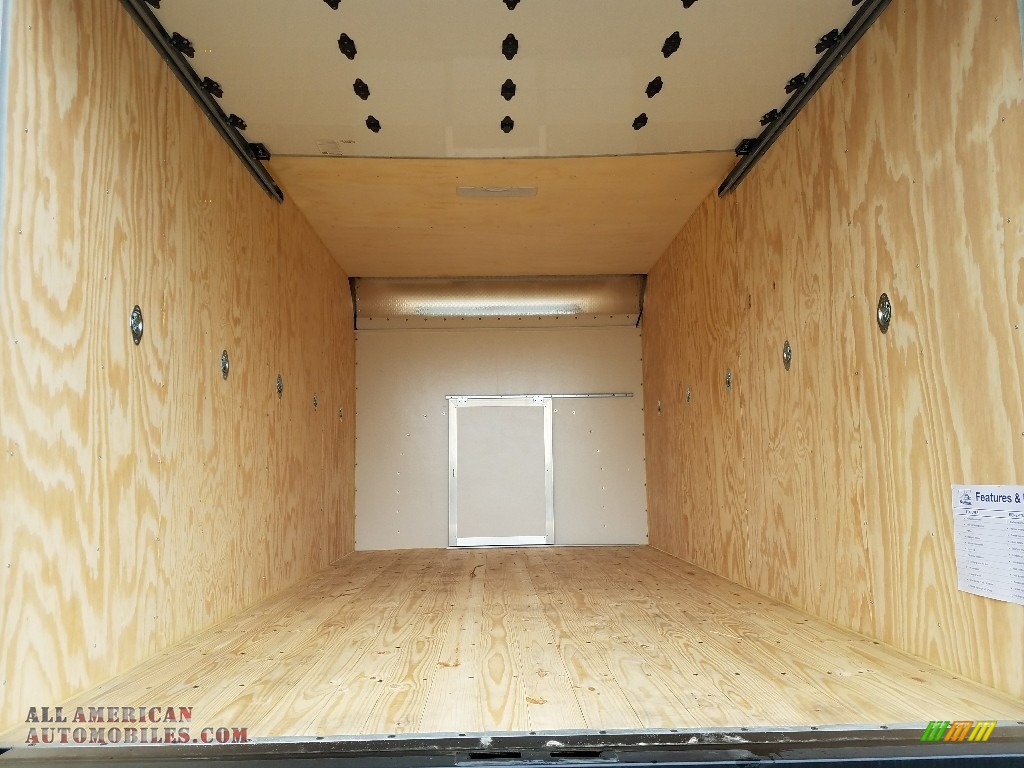 2018 Express Cutaway 3500 Moving Van - Summit White / Medium Pewter photo #6