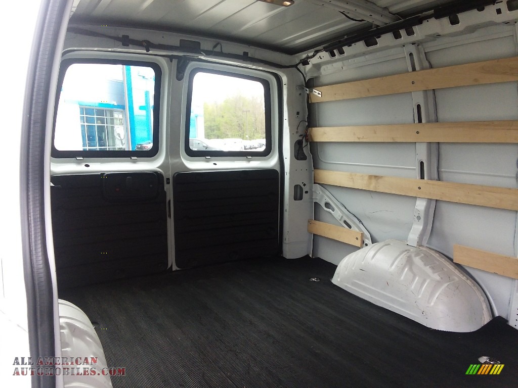 2017 Savana Van 2500 Cargo - Summit White / Medium Pewter photo #12