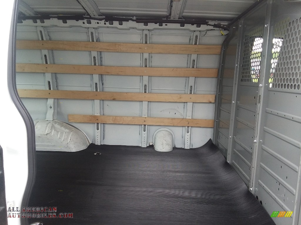 2017 Savana Van 2500 Cargo - Summit White / Medium Pewter photo #12