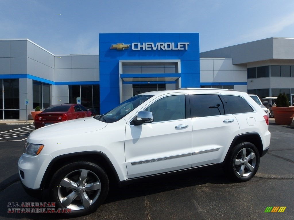 2013 Grand Cherokee Limited 4x4 - Bright White / Black/Light Frost Beige photo #1