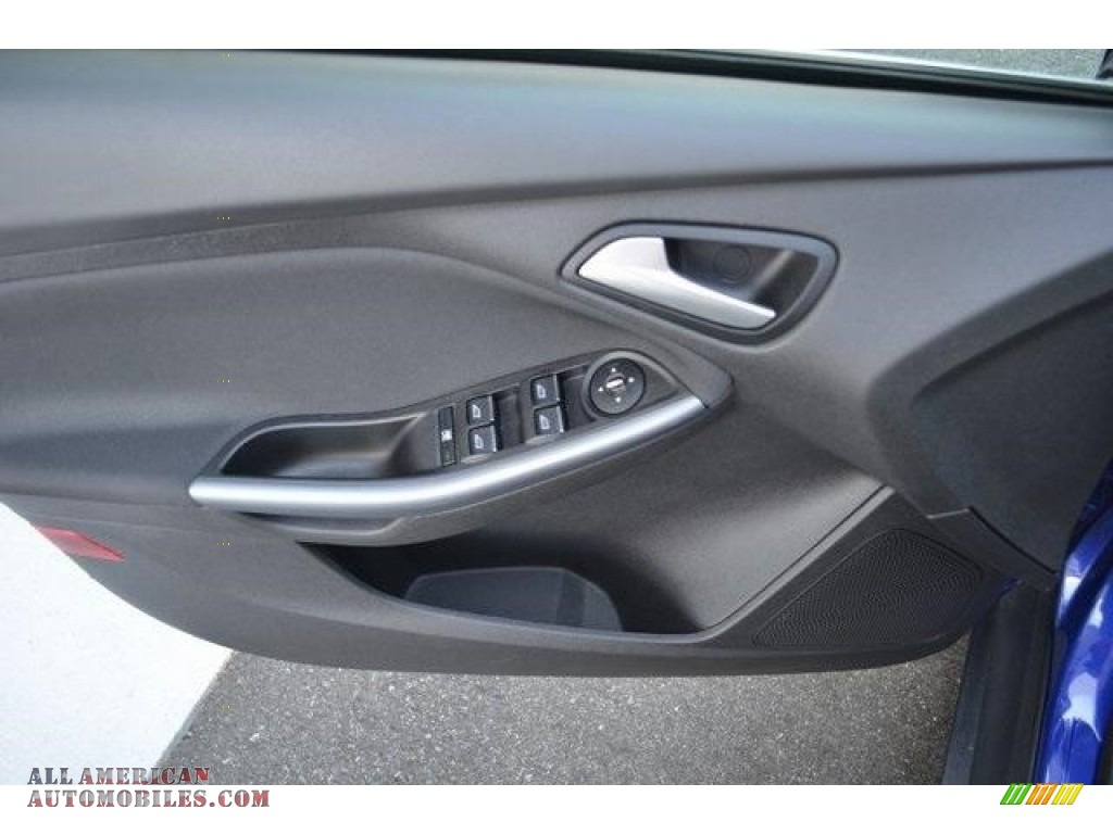 2014 Focus Titanium Hatchback - Blue Candy / Charcoal Black photo #8