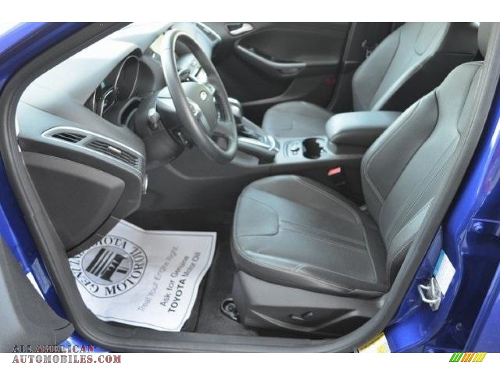 2014 Focus Titanium Hatchback - Blue Candy / Charcoal Black photo #9