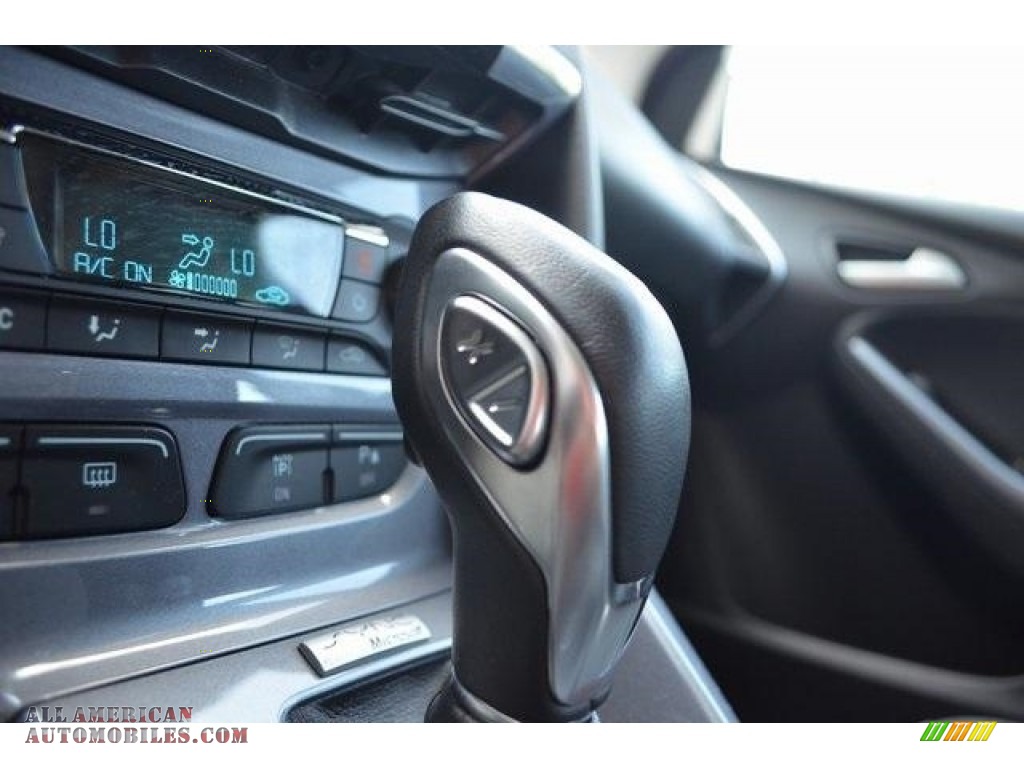 2014 Focus Titanium Hatchback - Blue Candy / Charcoal Black photo #24