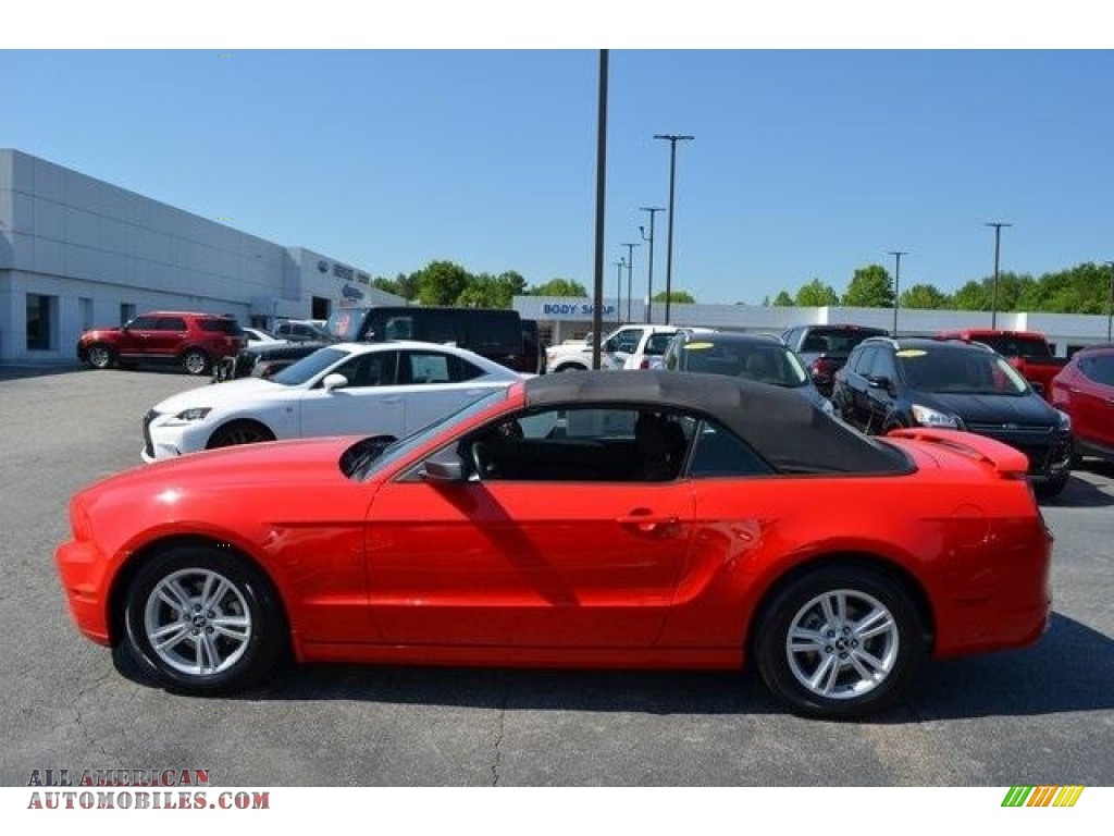 2013 Mustang V6 Premium Convertible - Race Red / Charcoal Black photo #5