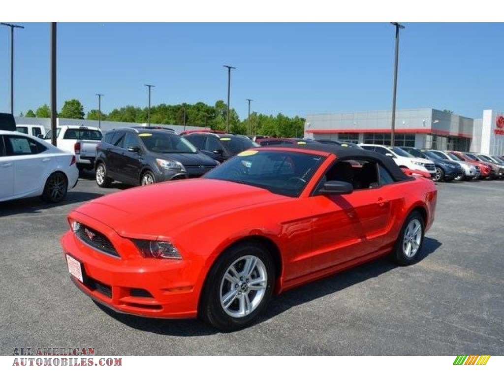 2013 Mustang V6 Premium Convertible - Race Red / Charcoal Black photo #6
