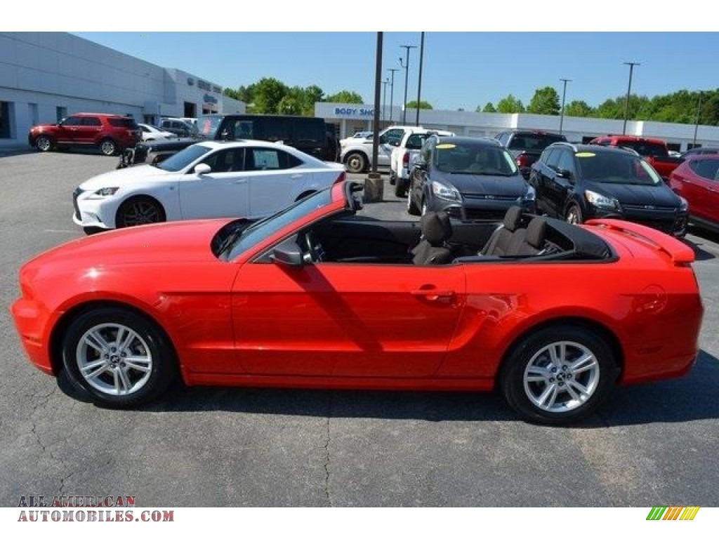 2013 Mustang V6 Premium Convertible - Race Red / Charcoal Black photo #8