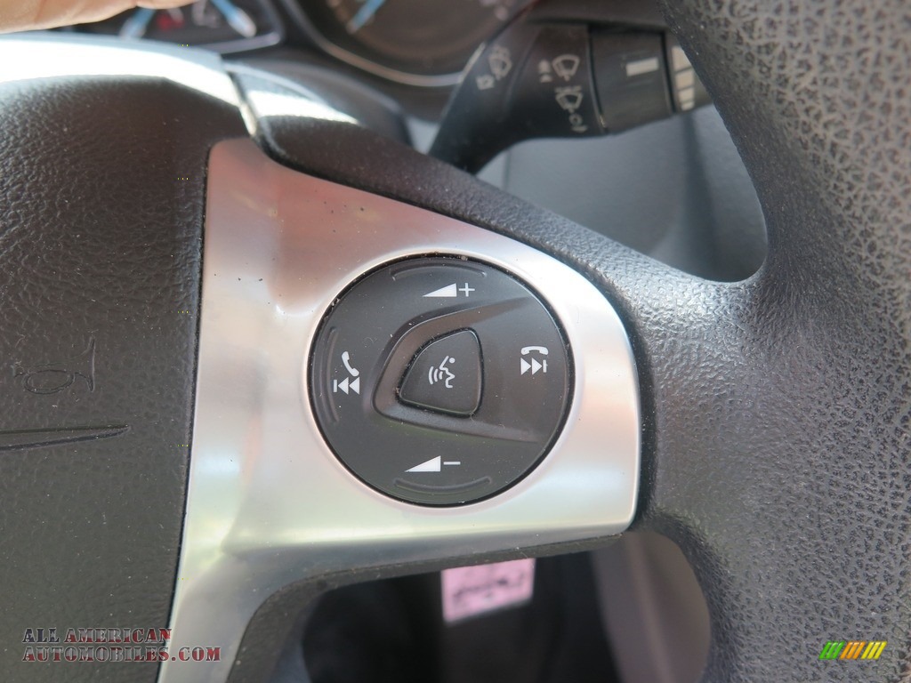 2014 Focus SE Sedan - Ingot Silver / Medium Light Stone photo #35