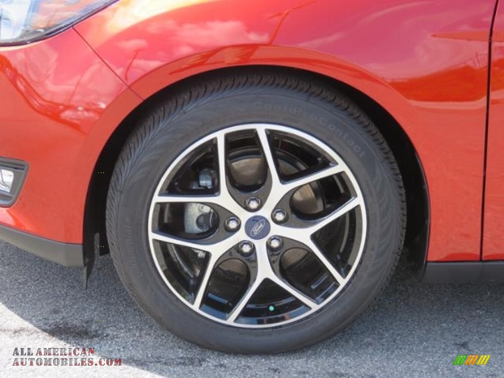 2018 Focus SEL Sedan - Hot Pepper Red / Charcoal Black photo #3