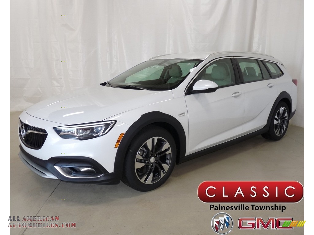 White Frost Tricoat / Shale Buick Regal TourX Essence AWD