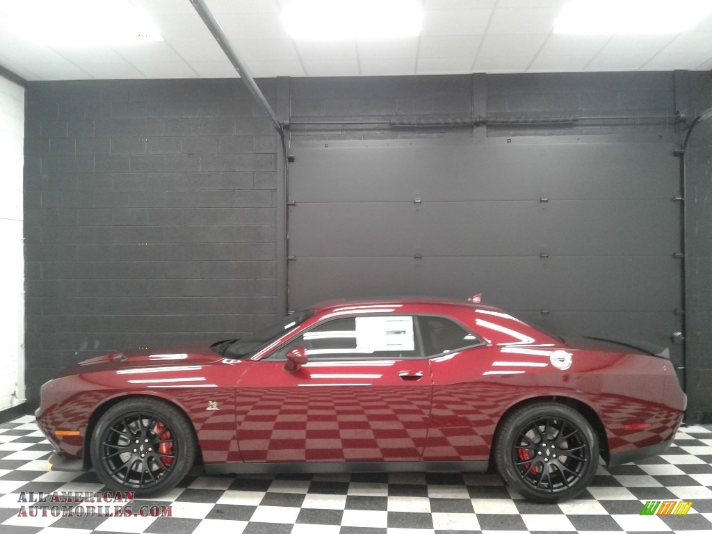 2018 Challenger R/T Scat Pack - Octane Red Pearl / Black photo #1