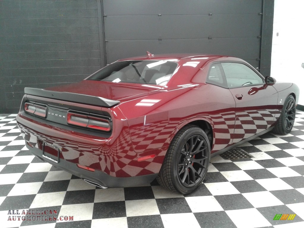 2018 Challenger R/T Scat Pack - Octane Red Pearl / Black photo #6