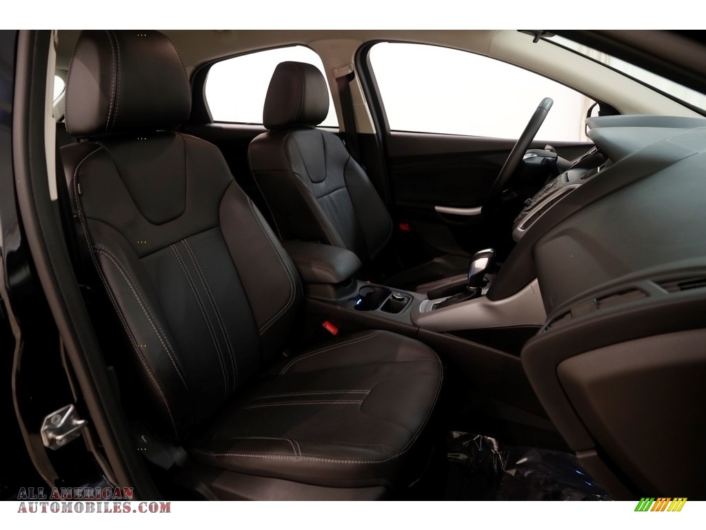 2014 Focus SE Hatchback - Tuxedo Black / Charcoal Black photo #13