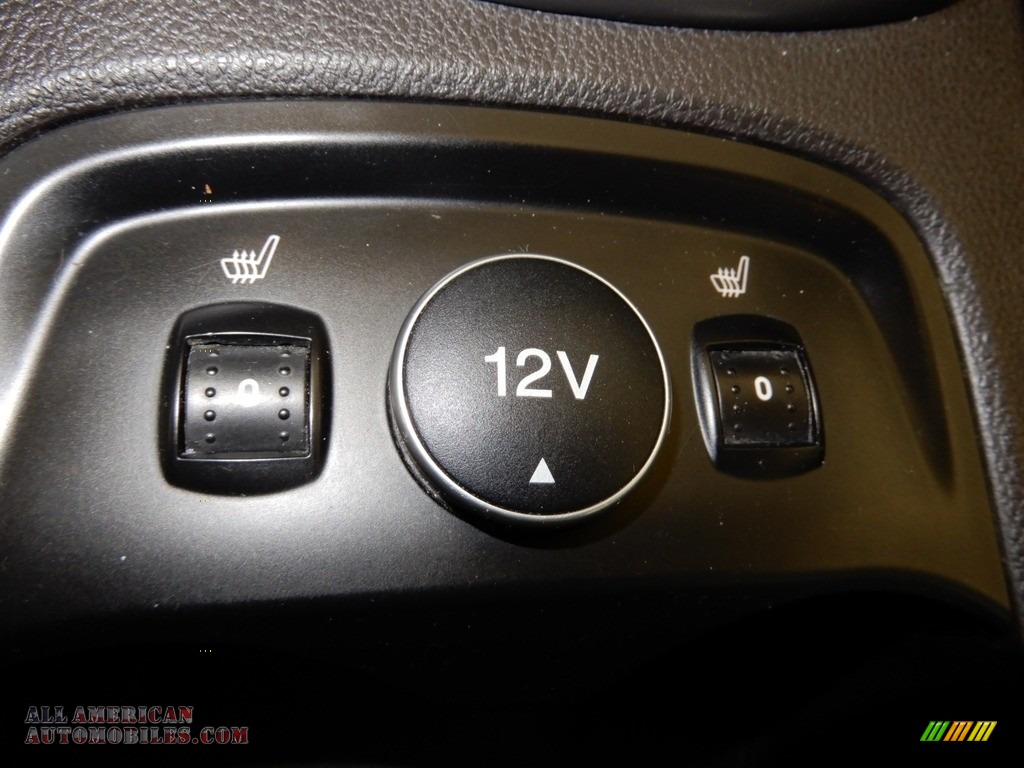 2014 Focus SE Hatchback - Ingot Silver / Charcoal Black photo #13