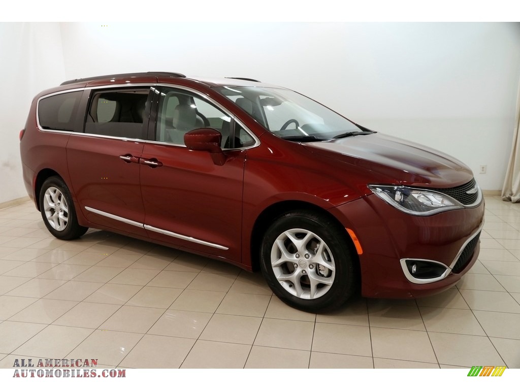 Velvet Red Pearl / Cognac/Alloy/Toffee Chrysler Pacifica Touring L
