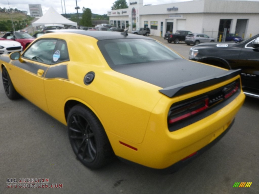 2018 Challenger T/A 392 - Yellow Jacket / Black photo #3
