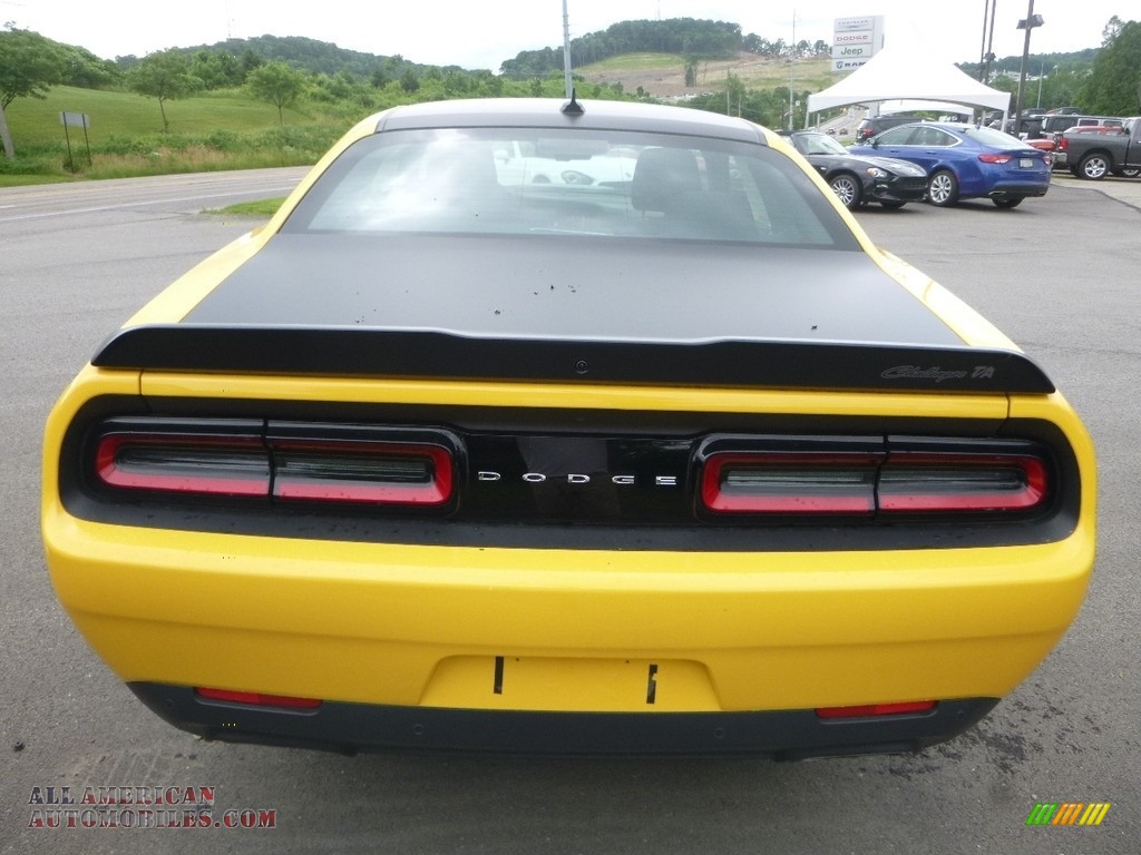 2018 Challenger T/A 392 - Yellow Jacket / Black photo #4