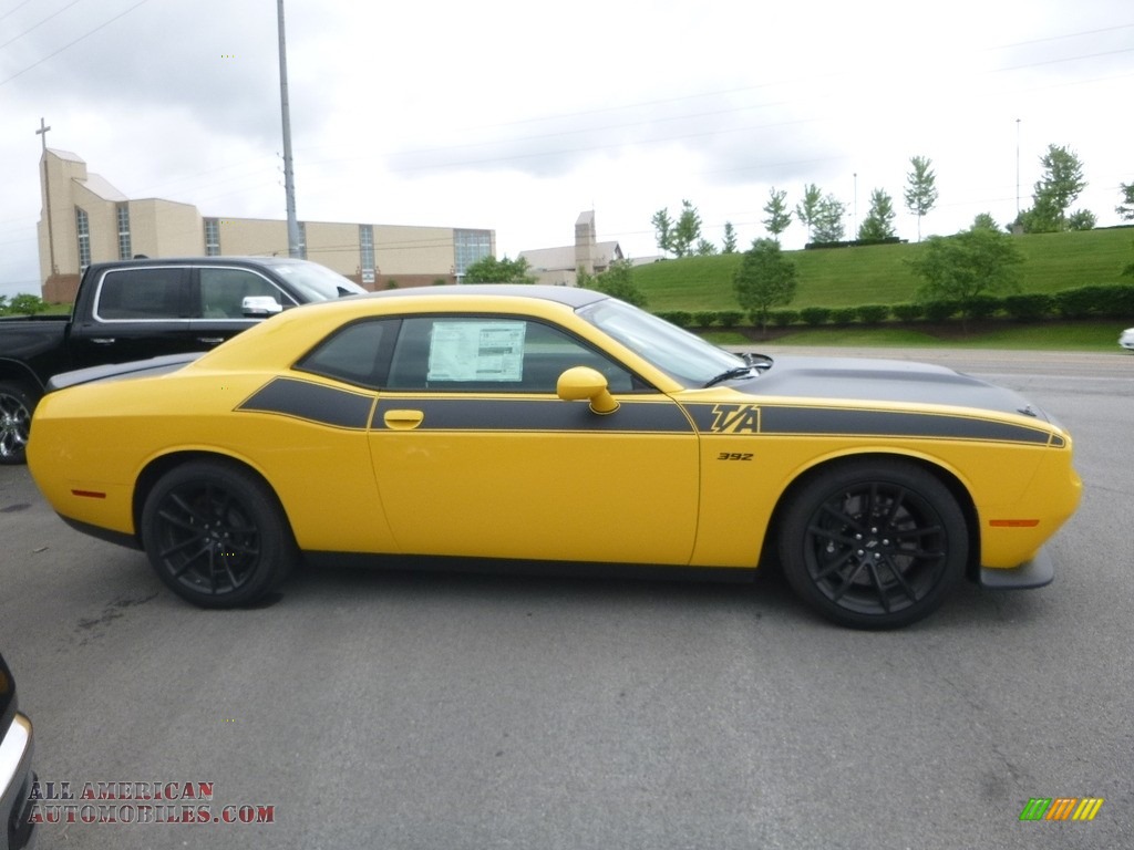 2018 Challenger T/A 392 - Yellow Jacket / Black photo #6