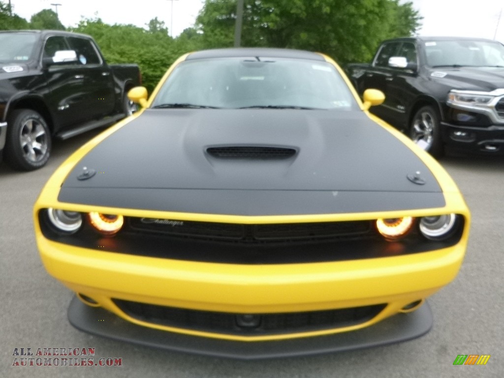 2018 Challenger T/A 392 - Yellow Jacket / Black photo #8