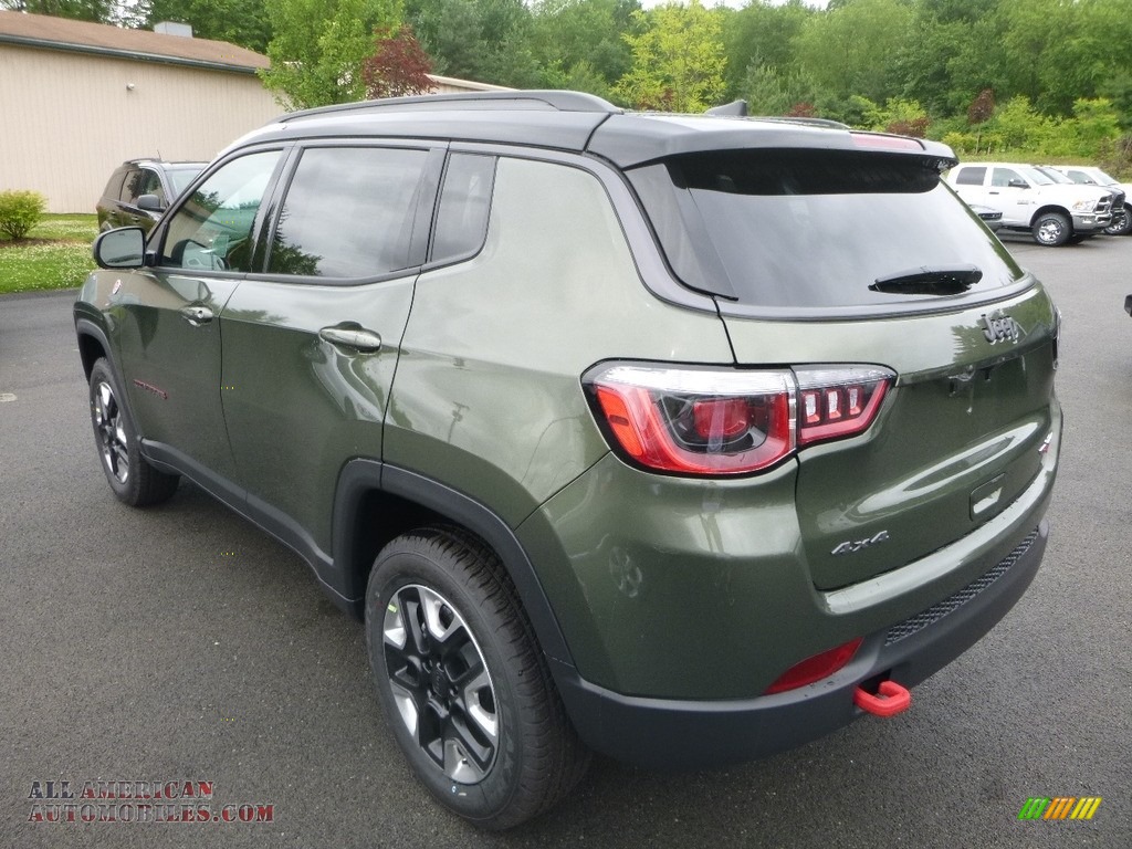2018 Compass Trailhawk 4x4 - Olive Green Pearl / Black/Ruby Red photo #3