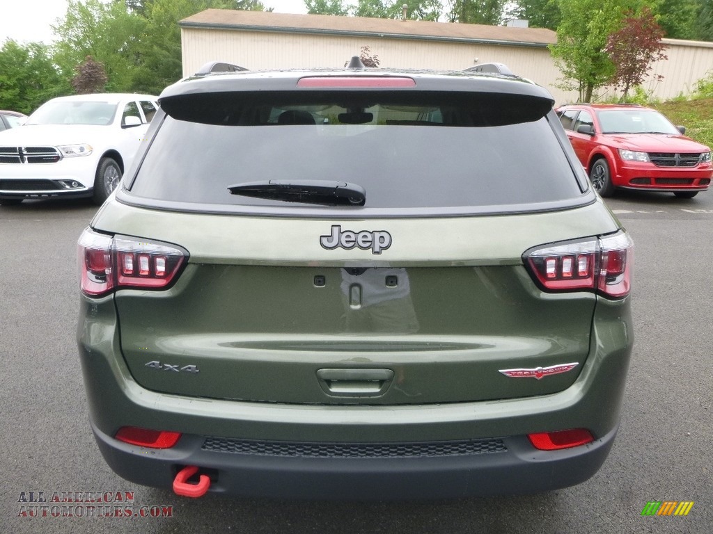 2018 Compass Trailhawk 4x4 - Olive Green Pearl / Black/Ruby Red photo #4