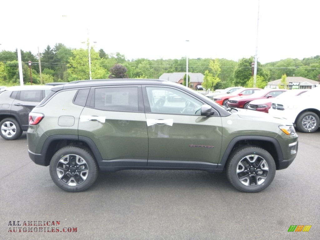 2018 Compass Trailhawk 4x4 - Olive Green Pearl / Black/Ruby Red photo #6