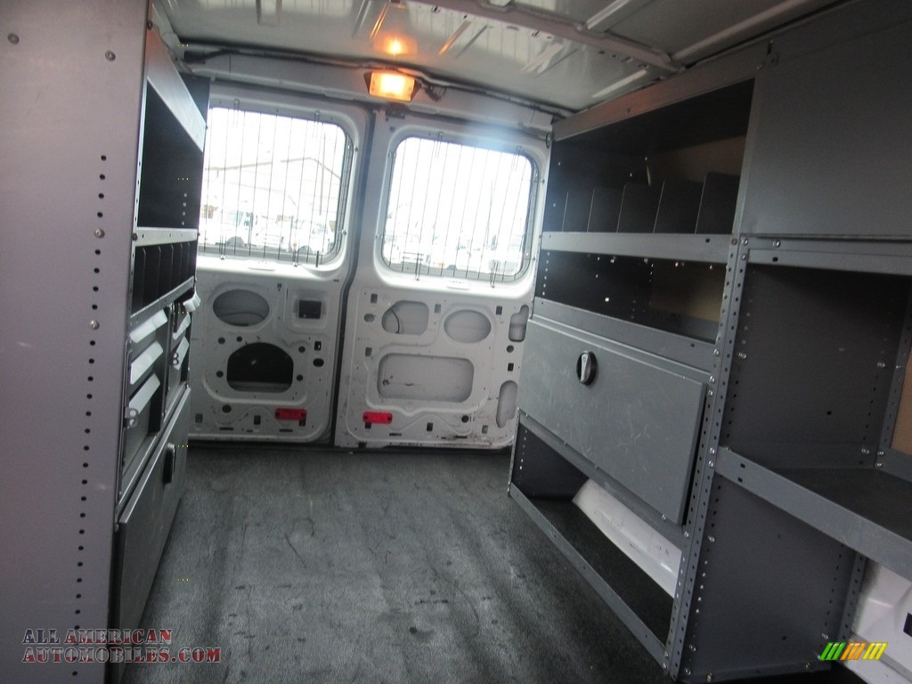 2013 E Series Van E250 Cargo - Oxford White / Medium Flint photo #20