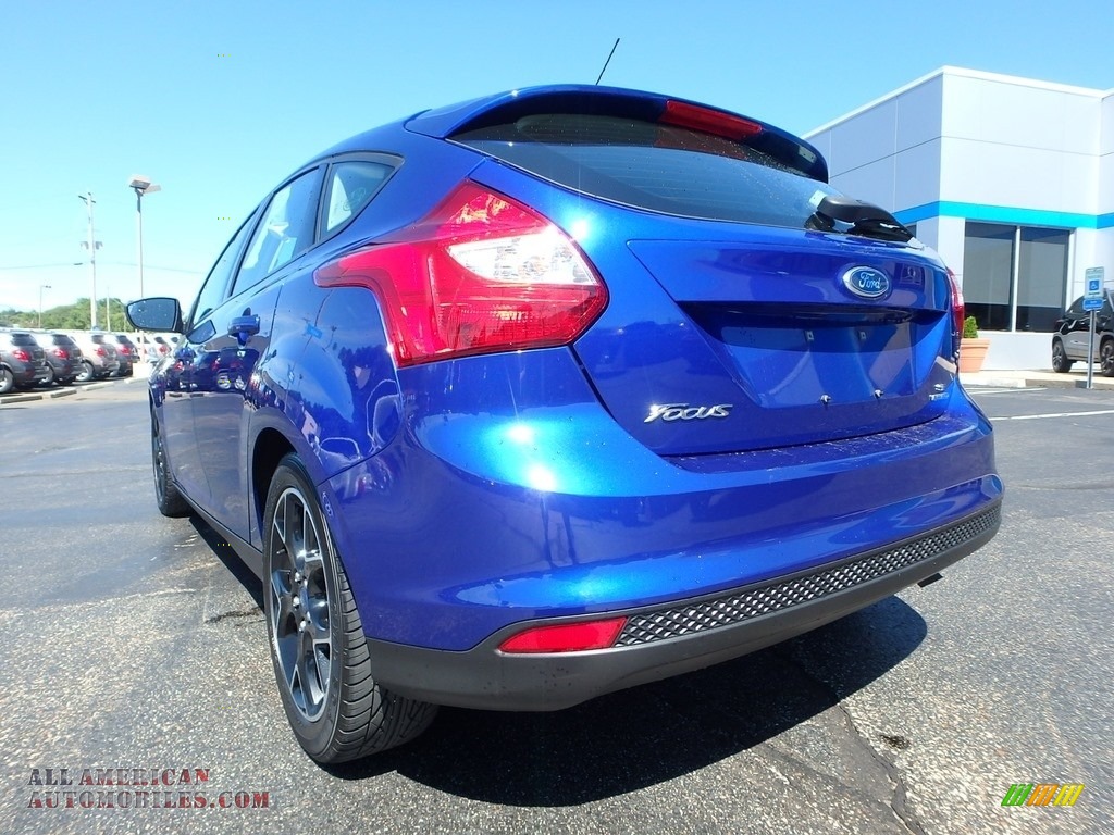 2014 Focus SE Hatchback - Blue Candy / Charcoal Black photo #5