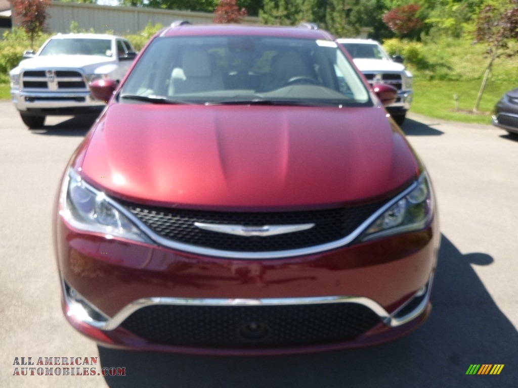 2018 Pacifica Touring L Plus - Velvet Red Pearl / Black/Alloy photo #8