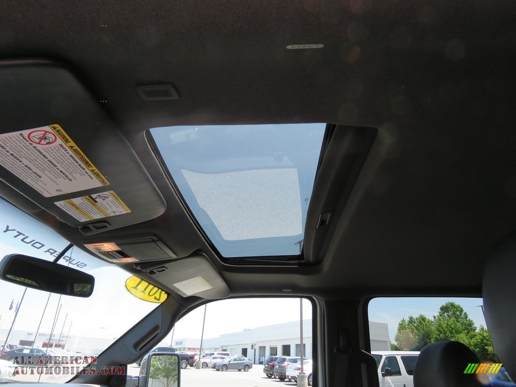 2011 F250 Super Duty Lariat Crew Cab 4x4 - Ingot Silver Metallic / Black Two Tone Leather photo #11