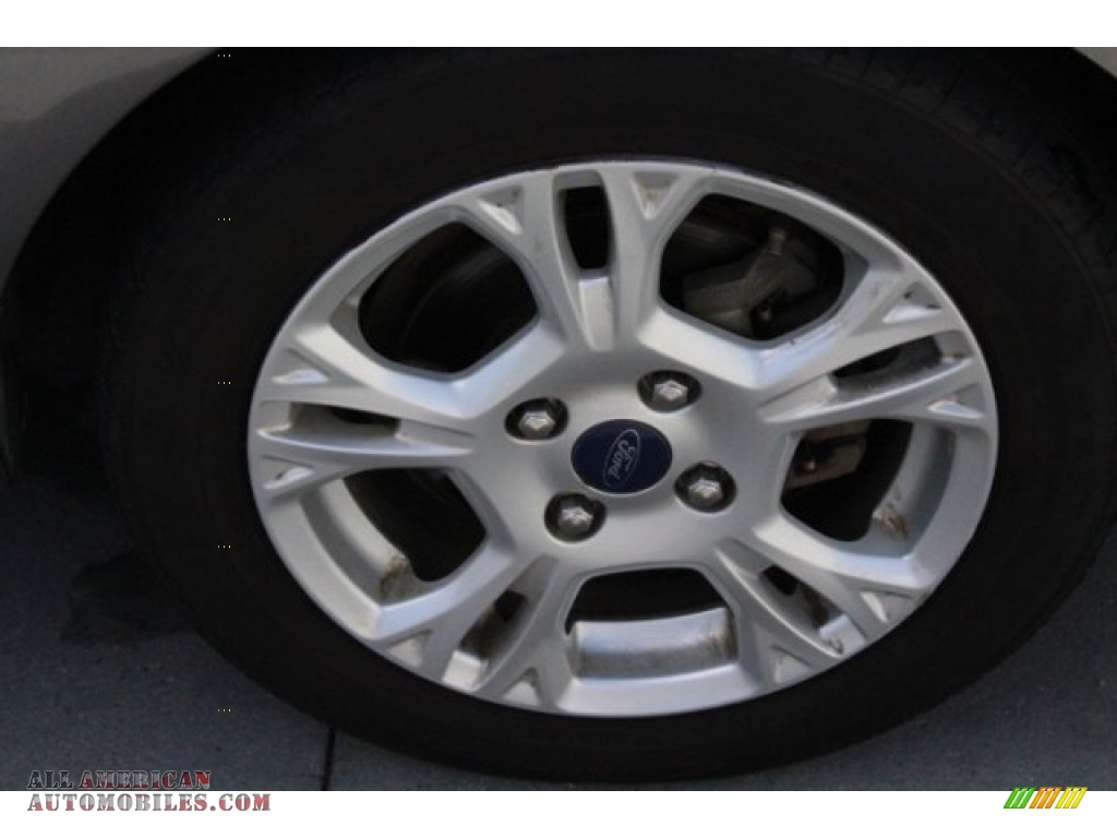 2014 Fiesta SE Sedan - Storm Gray / Charcoal Black photo #13