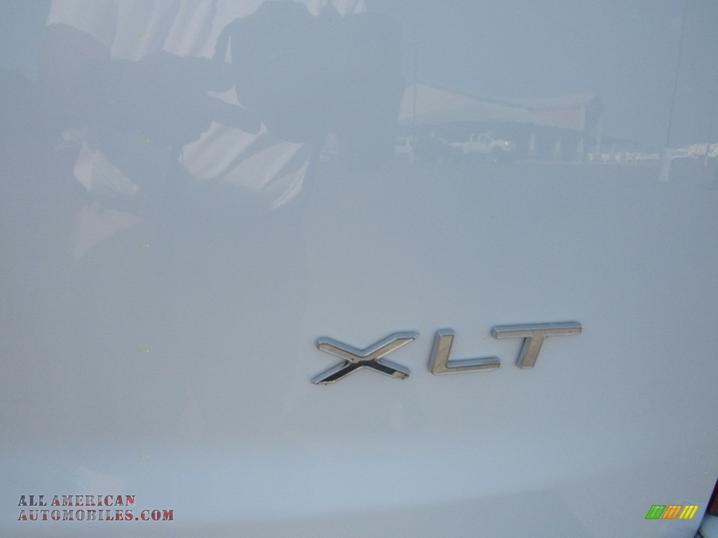 2014 Transit Connect XLT Van - Frozen White / Charcoal Black photo #10