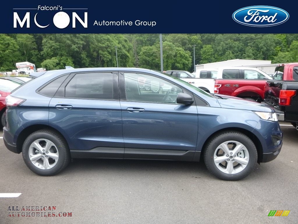 Blue / Ebony Ford Edge SE AWD