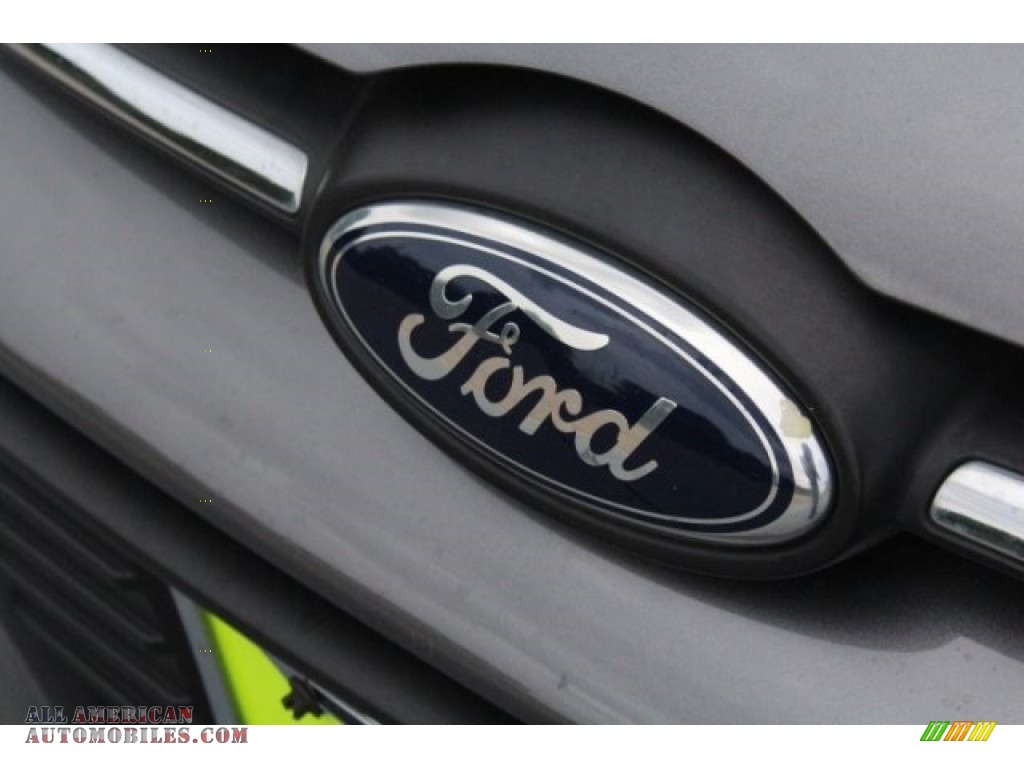 2014 Focus SE Hatchback - Sterling Gray / Charcoal Black photo #4