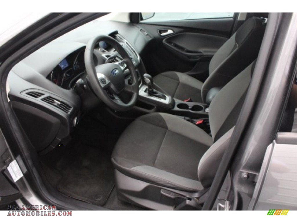 2014 Focus SE Hatchback - Sterling Gray / Charcoal Black photo #16