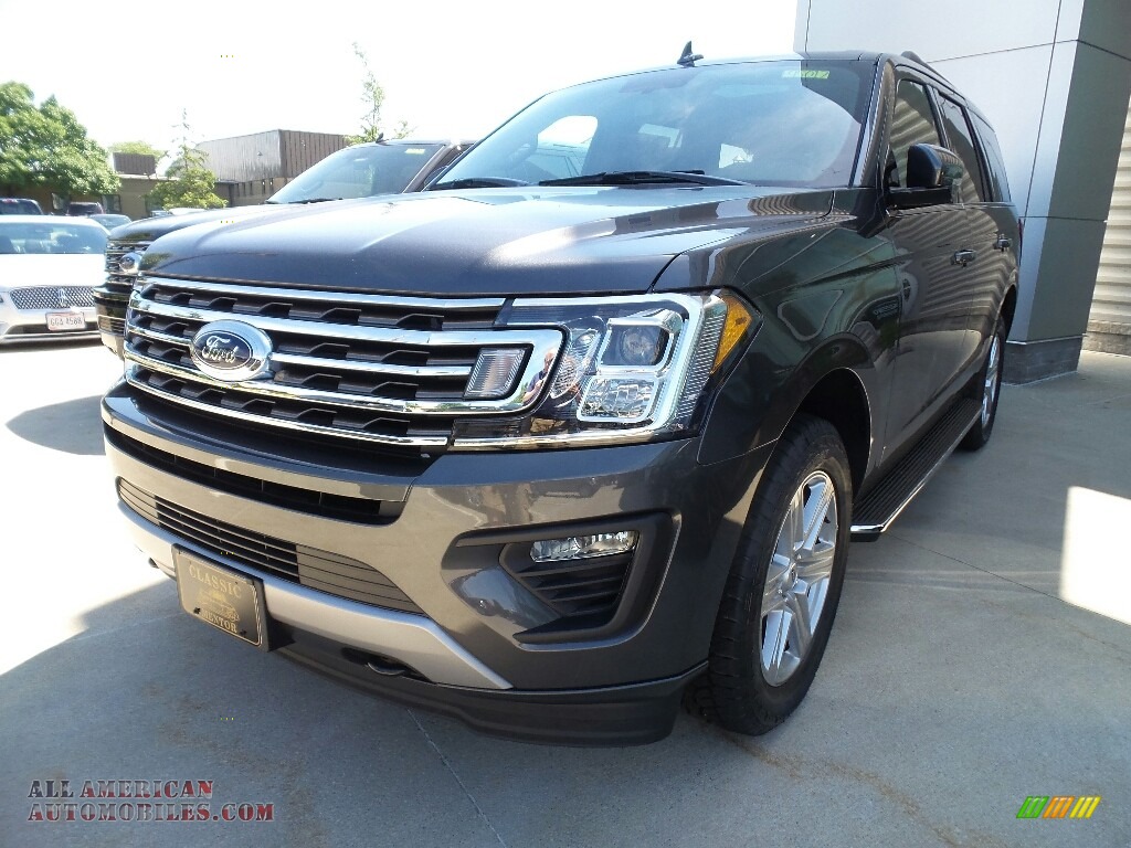 Magnetic / Ebony Ford Expedition XLT 4x4
